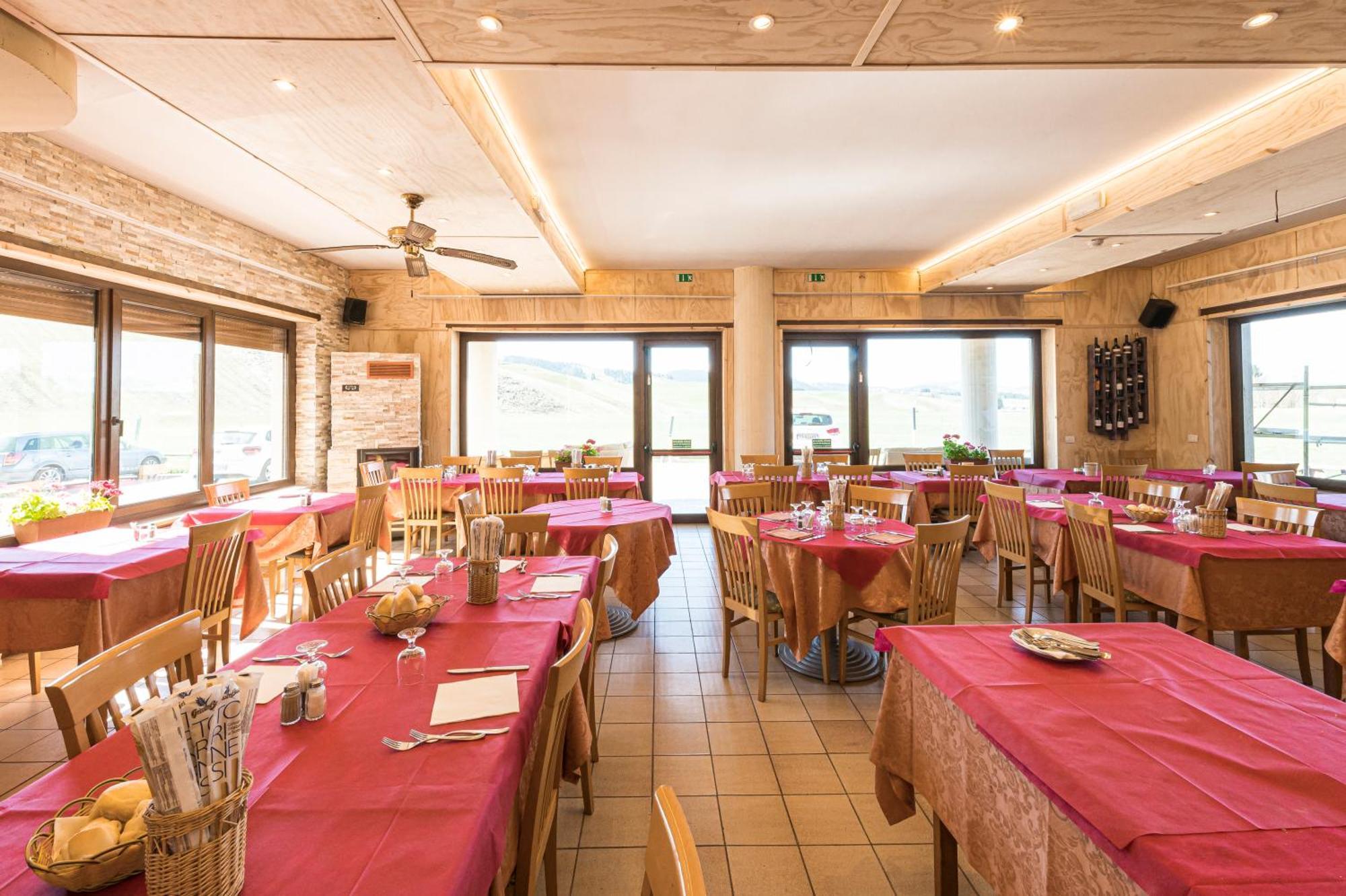 Hotel Vescovi أسياجو المظهر الخارجي الصورة
